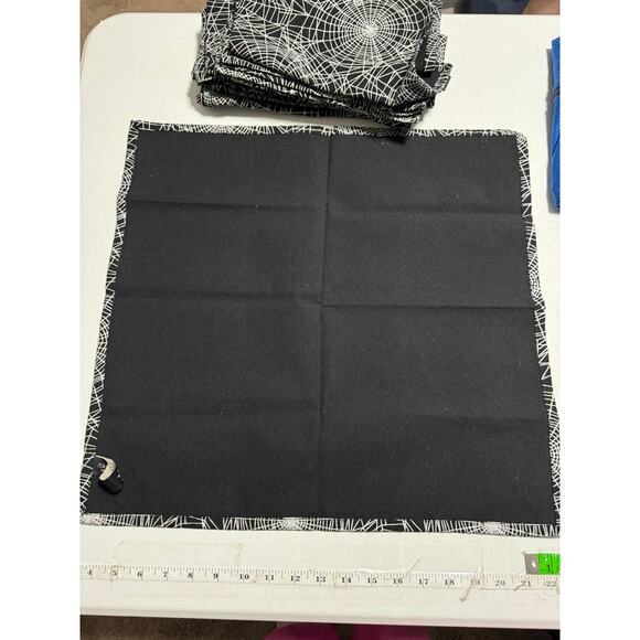 Rachel Zoe Metallic Spiderweb Halloween Napkins Set 8 - Picture 8 of 8